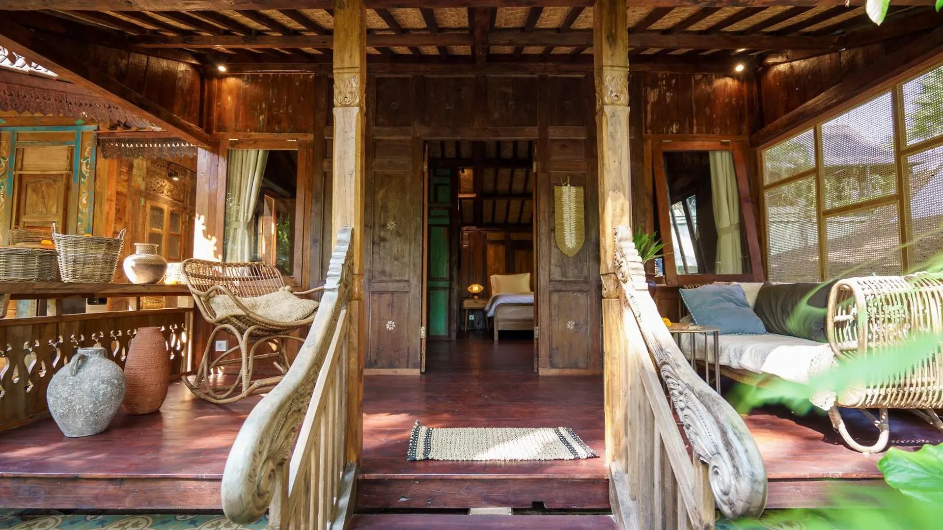 Tropical Traditional Indonesian Wooden Cottage In Ubud Chalet Ubud (Bali)